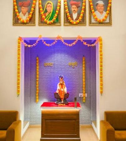 Saish Hotel Shirdi Exterior photo