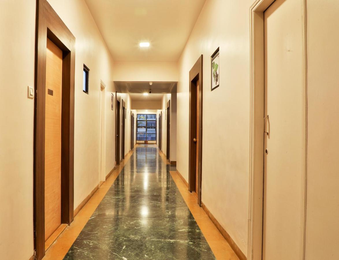 Saish Hotel Shirdi Exterior photo
