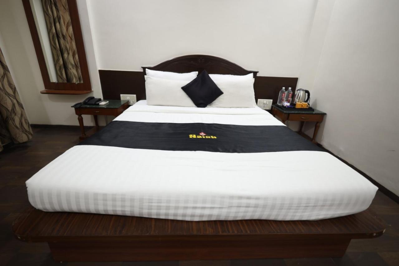 Saish Hotel Shirdi Exterior photo