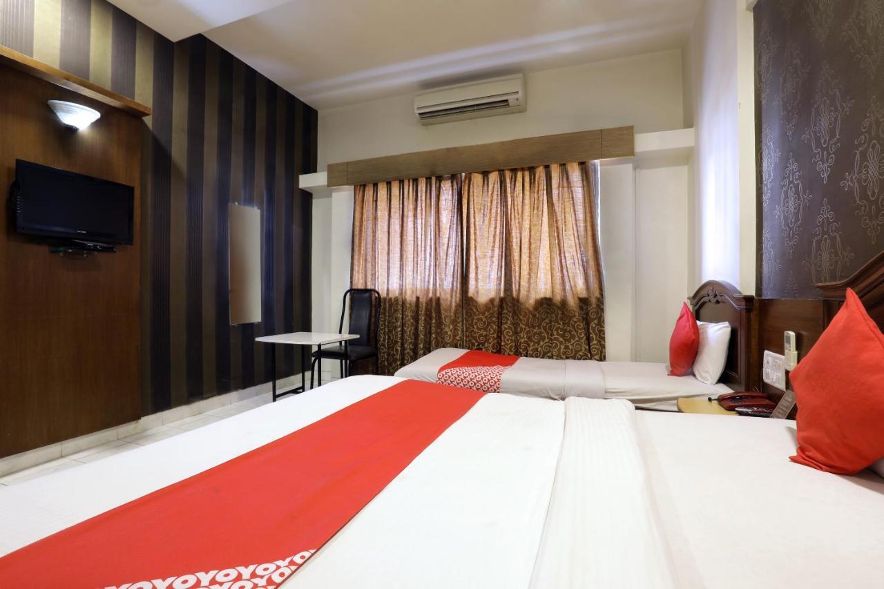 Saish Hotel Shirdi Exterior photo